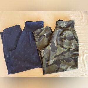Old Navy Blue and Camouflage Women's Pants
